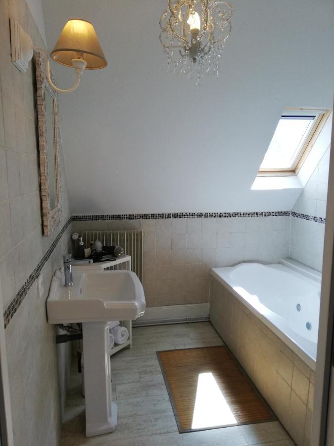 Saint-Cirgues-sur-Couze Chateau Les 4 Saisons מראה חיצוני תמונה