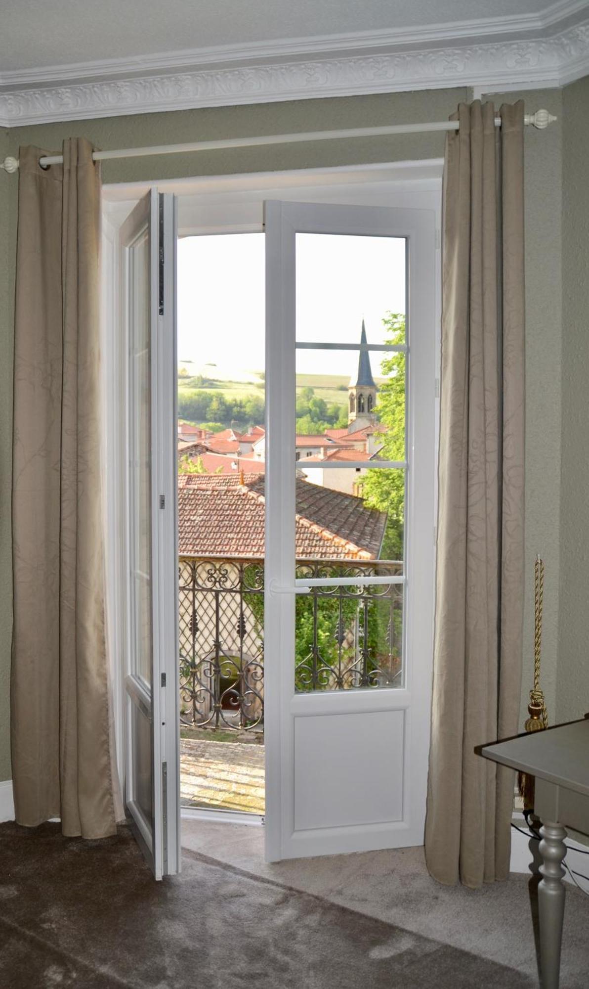 Saint-Cirgues-sur-Couze Chateau Les 4 Saisons מראה חיצוני תמונה